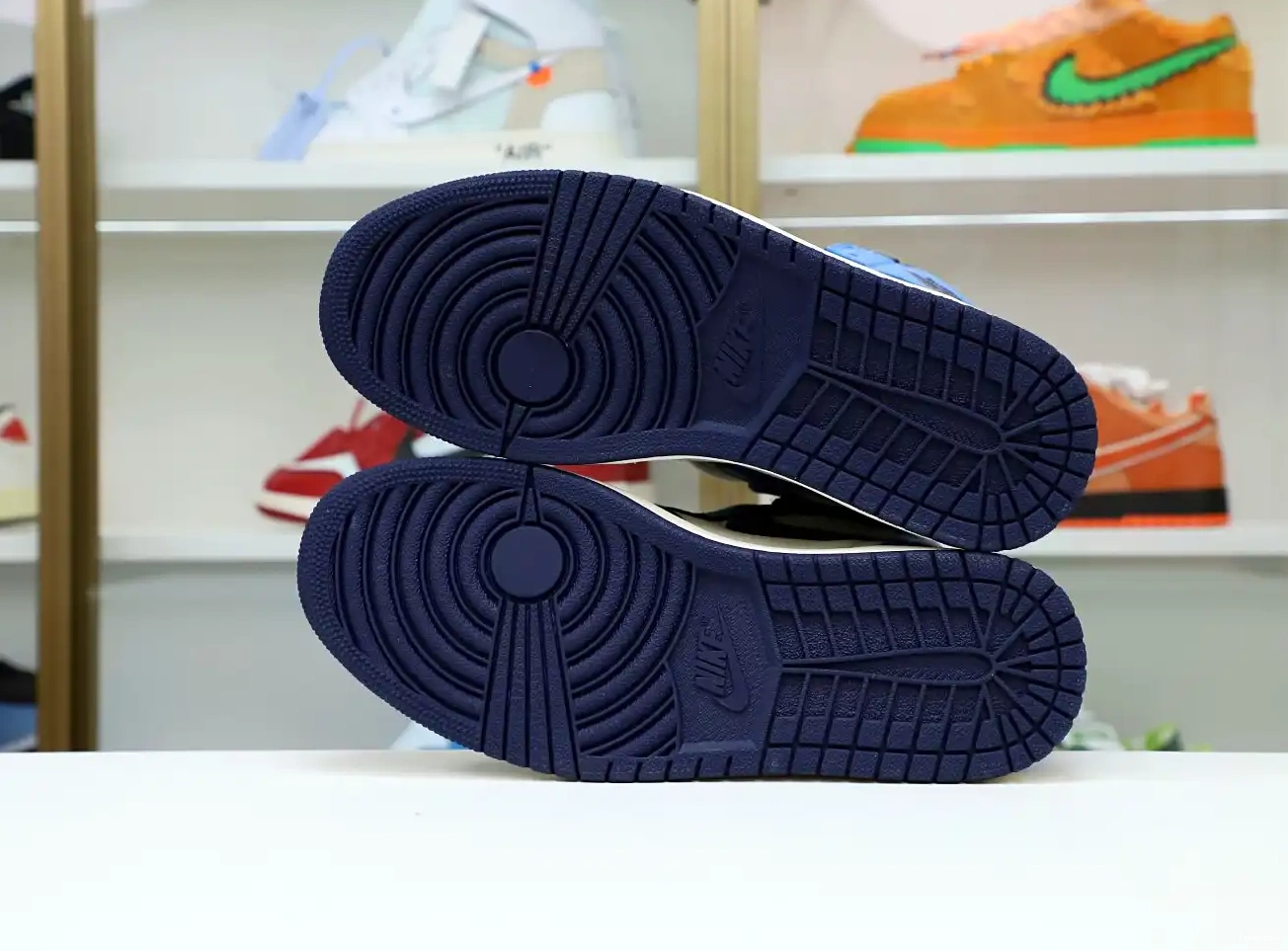 JORDAN HIGH 'OBSIDIAN' AIR RETRO 1 OG 0625